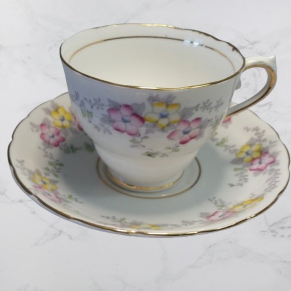 Bone China - Tea Cup and Saucer - Longton, England - Picture 1 of 1